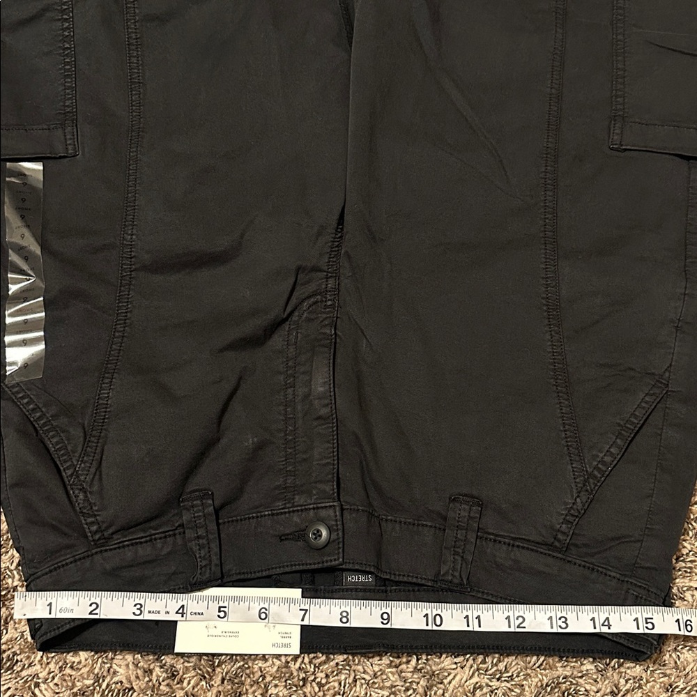 NWT American Eagle Barrel Pants Black Mid-Rise Size 6 Short - Picture 7 of 10